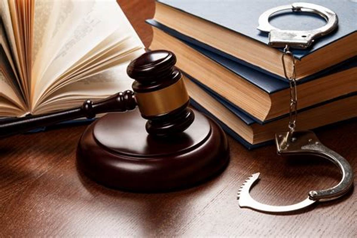 Căn cứ khởi tố vụ án hình sự và thẩm quyền khởi tố vụ án hình sự